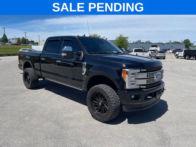 Black Metallic 2019 Ford F-350 Super Duty Platinum Crew Cab 4WD Pickup Truck Four-Wheel Drive 6-Speed Automatic