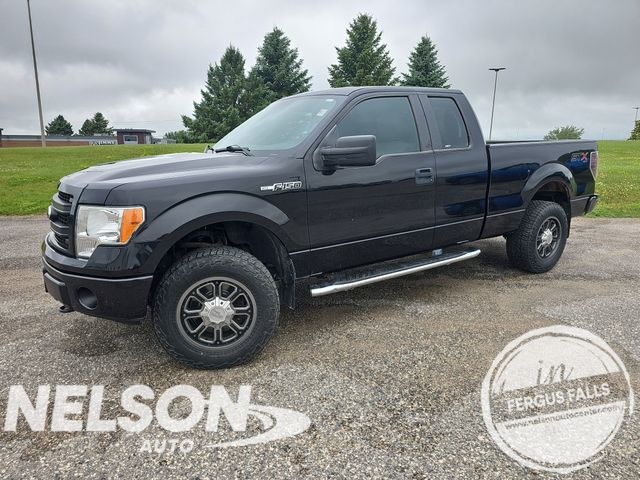 Tuxedo Black Metallic 2014 Ford F-150 Pickup Truck Four-Wheel Drive 6-Speed Automatic