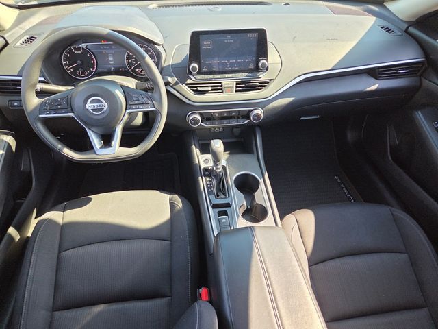 2022 Nissan Altima SV - Photo 9