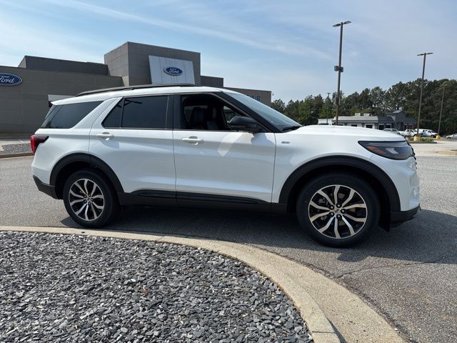 White 2026 Ford Explorer ST-Line RWD SUV / Crossover Rear-Wheel Drive Automatic