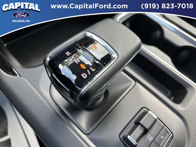 Used 2024 White GMC Denali image 31