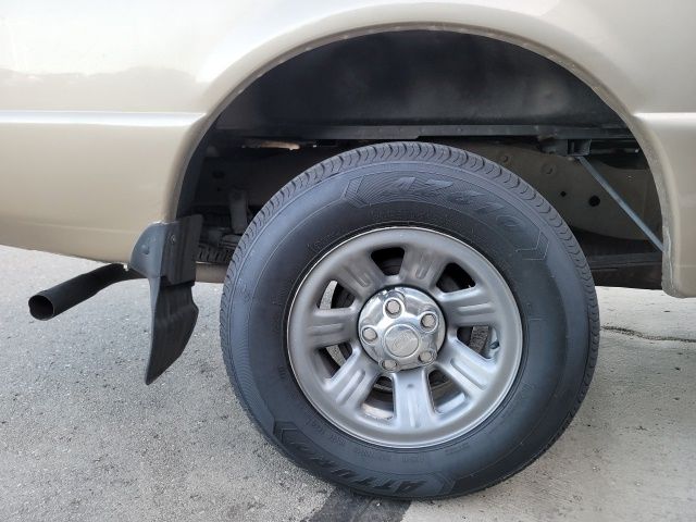 2002 Champagne Ford Ranger XL RWD Truck