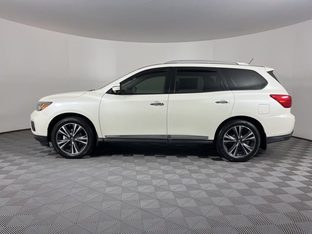 2017 Nissan Pathfinder Platinum 6