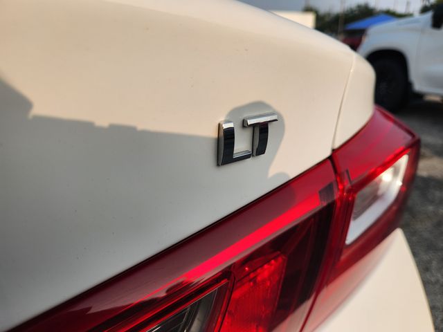 2024 Chevrolet Malibu LT White at Baytown Hyundai