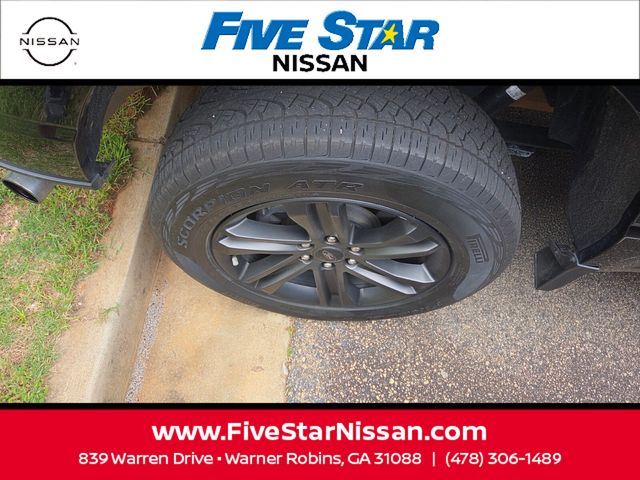 Used 2021 Black Ford XLT image 15