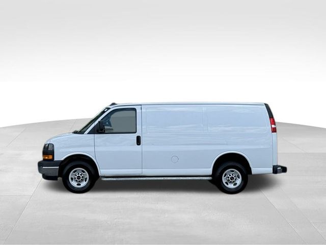 2023 GMC Savana 2500 Work Van 2