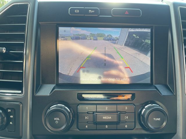 2022 Ford F-250SD XLT - Oxford White exterior view 20