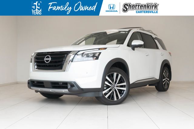 2025 Nissan Pathfinder Platinum 2WD's photo