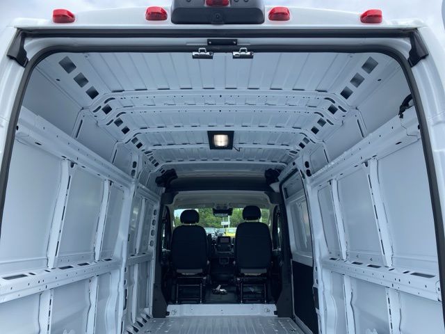 2024 Ram ProMaster 2500 High Roof 33