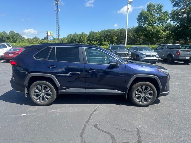 2024 Toyota RAV4 XLE Premium - Photo 8