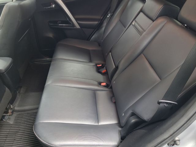 2017 – Toyota – RAV4 Hybrid