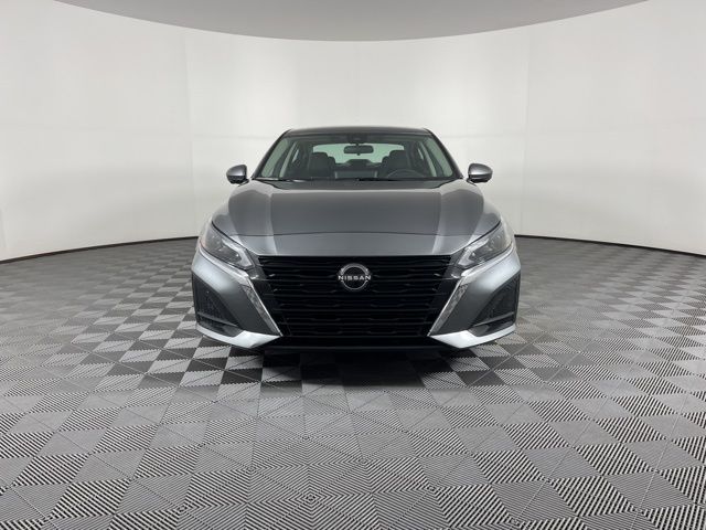 2023 Nissan Altima 2.5 SL 3