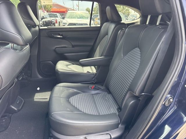 2021 Toyota Highlander XSE - Photo 12