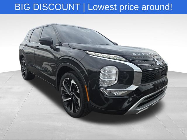 Labrador Black Pearl 2022 Mitsubishi Outlander SUV / Crossover All-Wheel Drive Continuously Variable Transmission