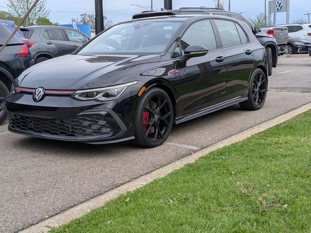 2024 Volkswagen Golf GTI SE