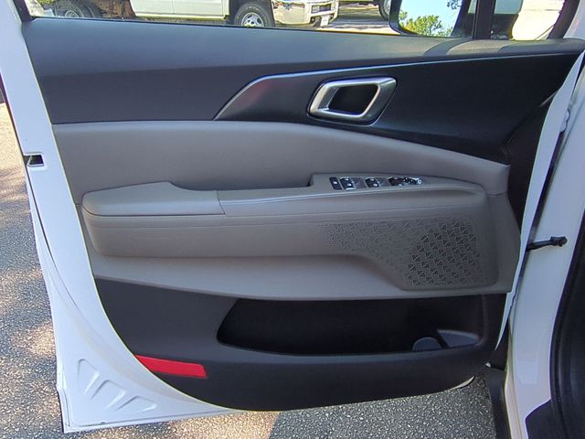 Used 2026 White Kia LXS image 12