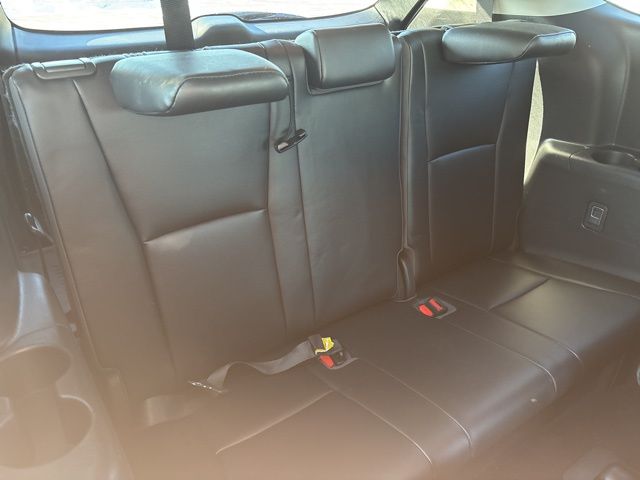 used 2021 Toyota Highlander car, priced at $28,899