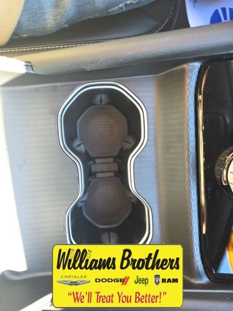 2024 Jeep Grand Cherokee Altitude X - Diamond Black Crystal Pearlcoat exterior view 20