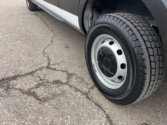 2023 Ford Transit-250