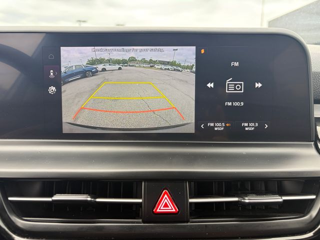 View vehicle photo 4