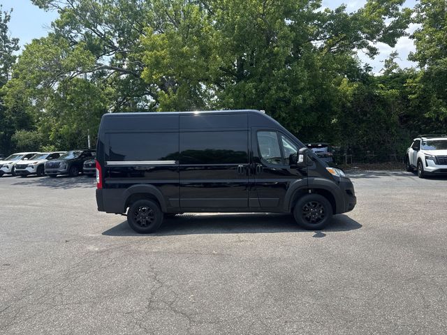 Used 2023 Black Ram High Roof image 4