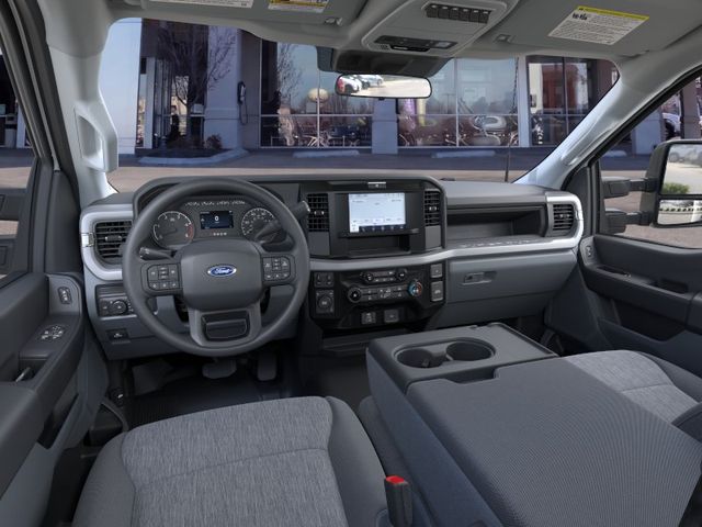 New 2026 Oxford White Ford XL image 9