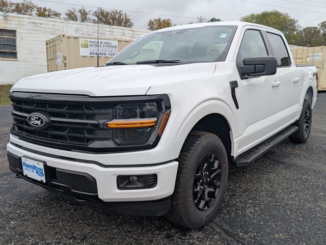 Oxford White 2025 Ford F-150 XLT SuperCrew 4WD Pickup Truck Four-Wheel Drive Automatic