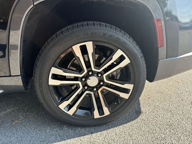 Used 2022 Black Jeep Series I image 36