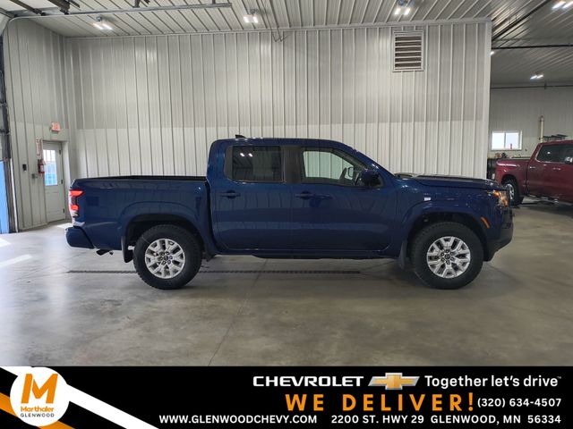Deep Blue Pearl 2022 Nissan Frontier SV Crew Cab 4WD Pickup Truck Four-Wheel Drive 9-Speed Automatic