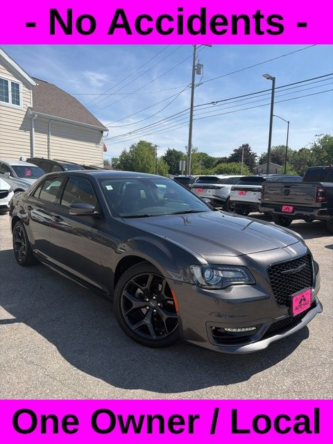 Gray (Granite Crystal Metallic Clearcoat) 2022 Chrysler 300 Touring L RWD Sedan Rear-Wheel Drive 8-Speed Automatic