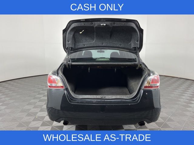 2015 Super Black Clearcoat Nissan Altima 2.5 S FWD Sedan