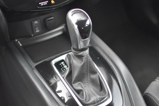 Used 2017 Nissan Rogue SL 4D Sport Utility