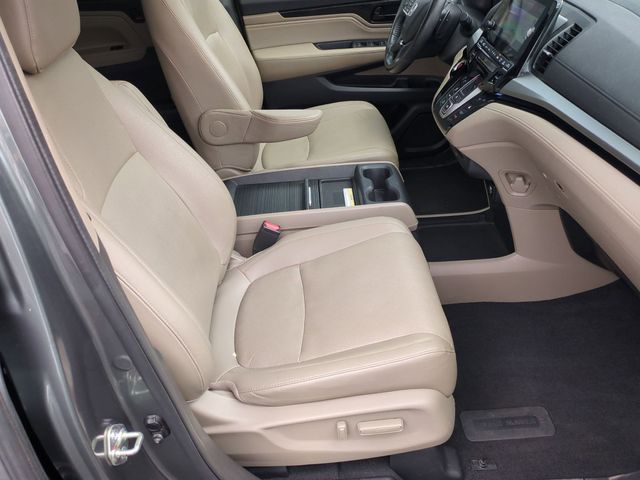 Used 2018 Honda Odyssey Elite 4D Passenger Van