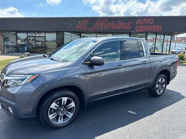Gray (Modern Steel Metallic) 2019 Honda Ridgeline Pickup Truck All-Wheel Drive 6-Speed Automatic