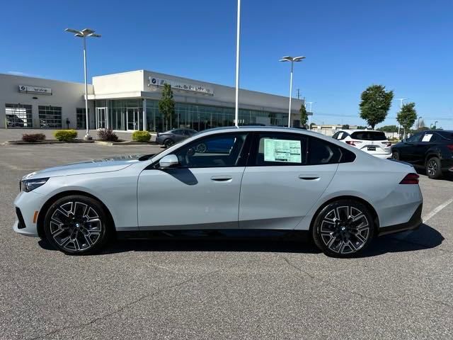 2024 BMW 5 Series 530i 3