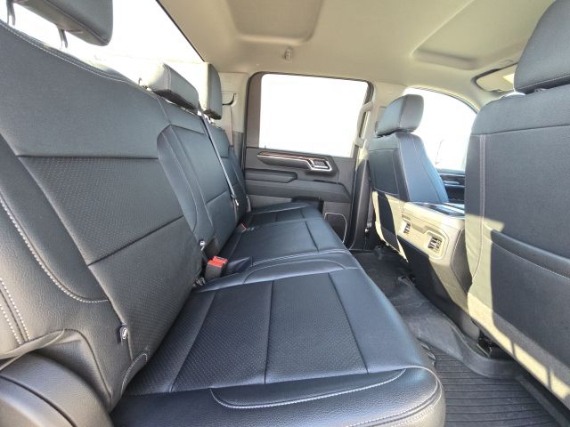 2024 Chevrolet Silverado 2500HD LT:44989A