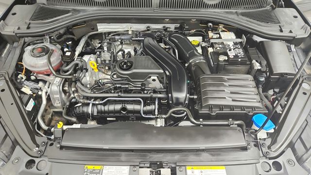 2024 Volkswagen Jetta 1.5T SE  at DeMontrond Auto Country