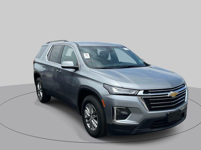 Sterling Gray Metallic 2023 Chevrolet Traverse SUV / Crossover Front-Wheel Drive 9-Speed Automatic