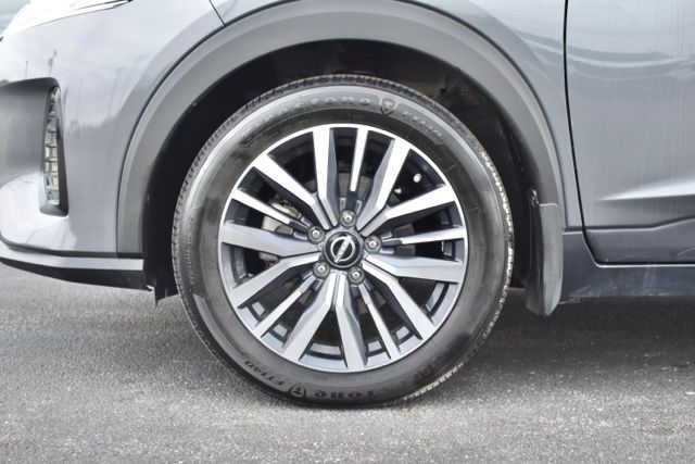 Used 2024 Nissan Kicks SV 4D Sport Utility