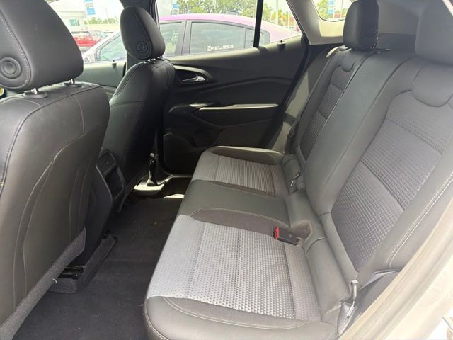 Used 2025 Chevrolet Trax SUV