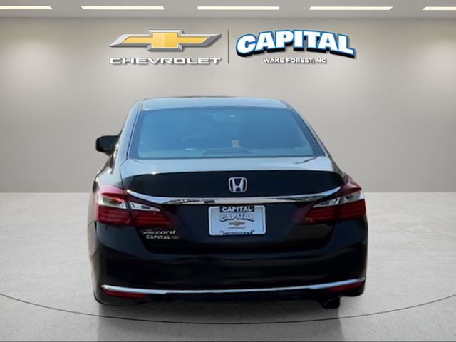 Used 2016  Honda LX image 4