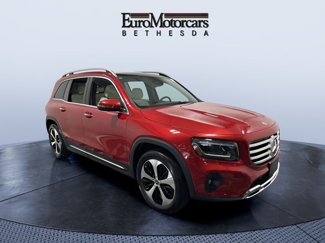 Used 2025 Red Mercedes-Benz GLB 250 image 7