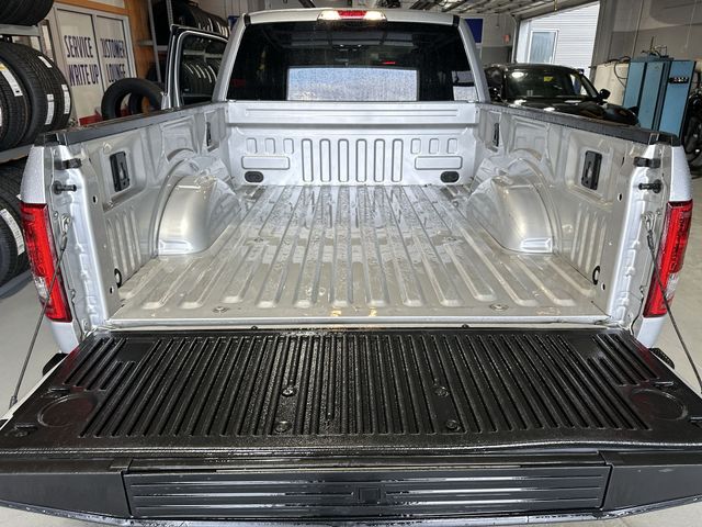 Used 2015 Silver Ford XLT image 21