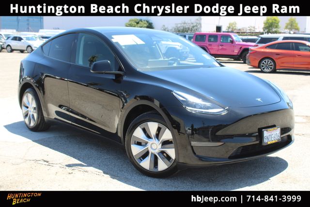 Solid Black 2024 Tesla Model Y SUV / Crossover All-Wheel Drive 1-Speed Automatic