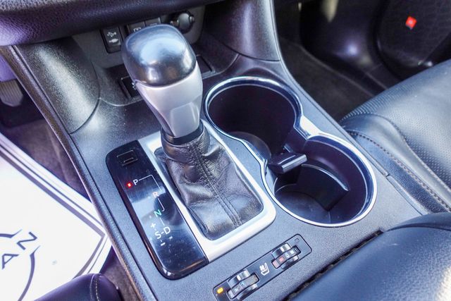 used 2018 Toyota Highlander Hybrid car, priced at $18,399