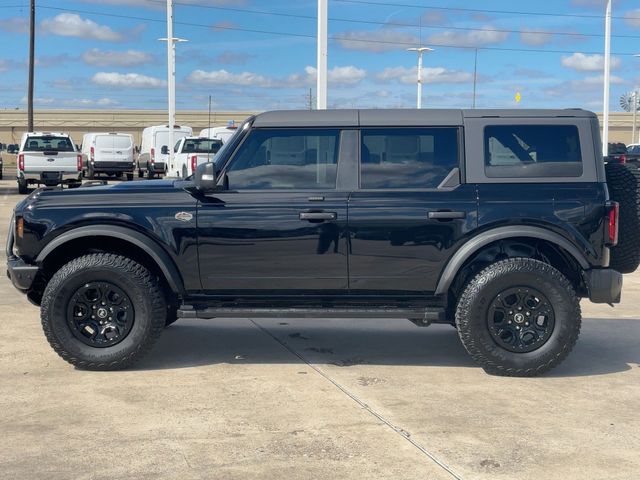 Used 2023 Black Ford Wildtrak image 6