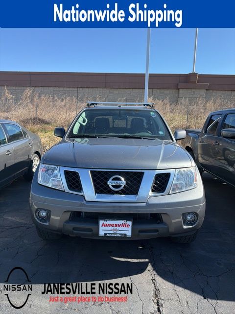 Gray (Gun Metallic) 2018 Nissan Frontier PRO-4X Crew Cab 4WD Pickup Truck Four-Wheel Drive 5-Speed Automatic Overdrive