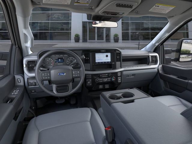 2025 Ford F-350 Super Duty XL