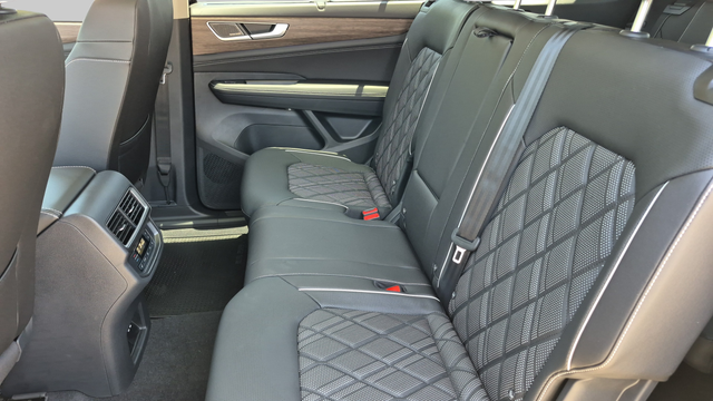 2025 Volkswagen Atlas