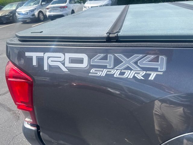 2017 Toyota Tacoma TRD Sport - Photo 11